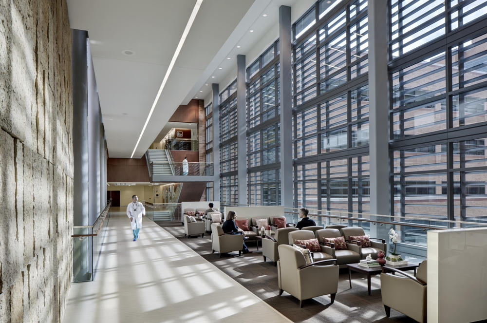 بیمارستان، ادارات و مراکز نظامی