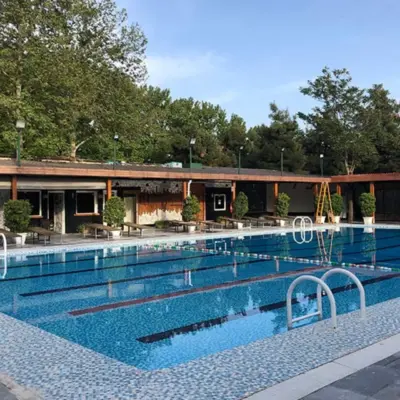 تاثیر دستگاه ازن ساز بر کیفیت آب استخر